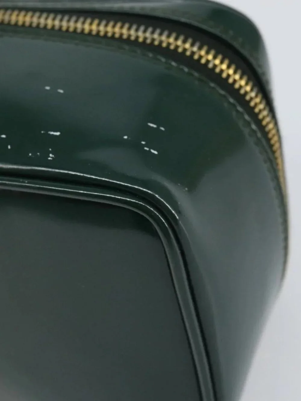 GUCCI Bamboo Vanity Pouch Patent leather Green Gold 032 1956 0151 Auth 171655